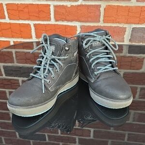 Urban Style Blue and Black Sneakers with Supportive Ankle Design